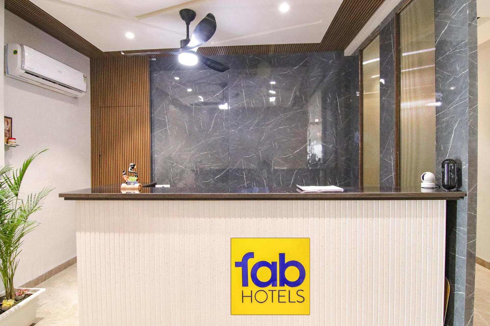 Fabhotel Prime Royal Court ルディヤーナー エクステリア 写真