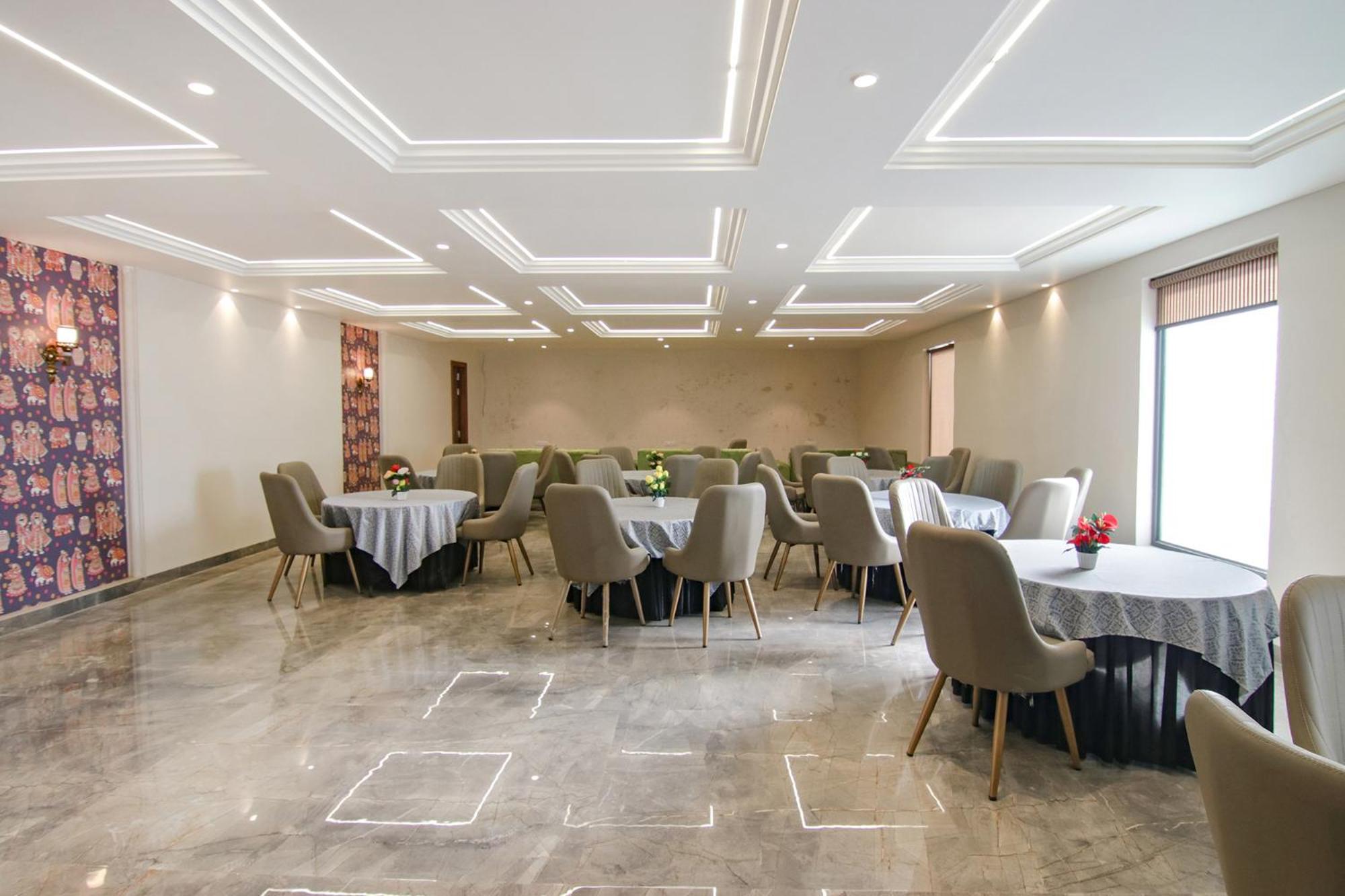 Fabhotel Prime Royal Court ルディヤーナー エクステリア 写真